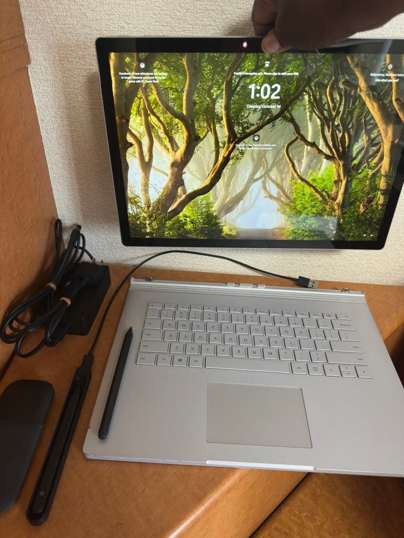 Microsoft Surface Book 2 15インチ