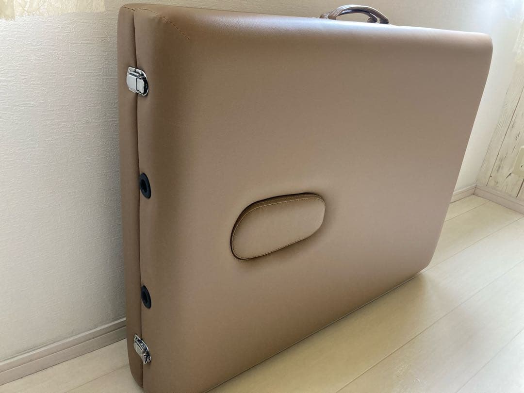 マッサージ　エステ　ベッド　施術ベッド　折りたたみベッド
