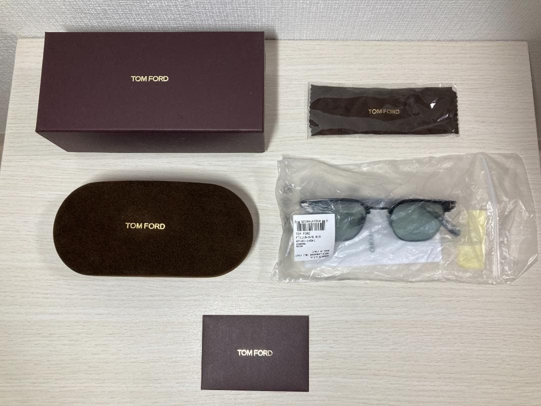 新品未使用 TOM FORD TF1119-D 01A サングラス