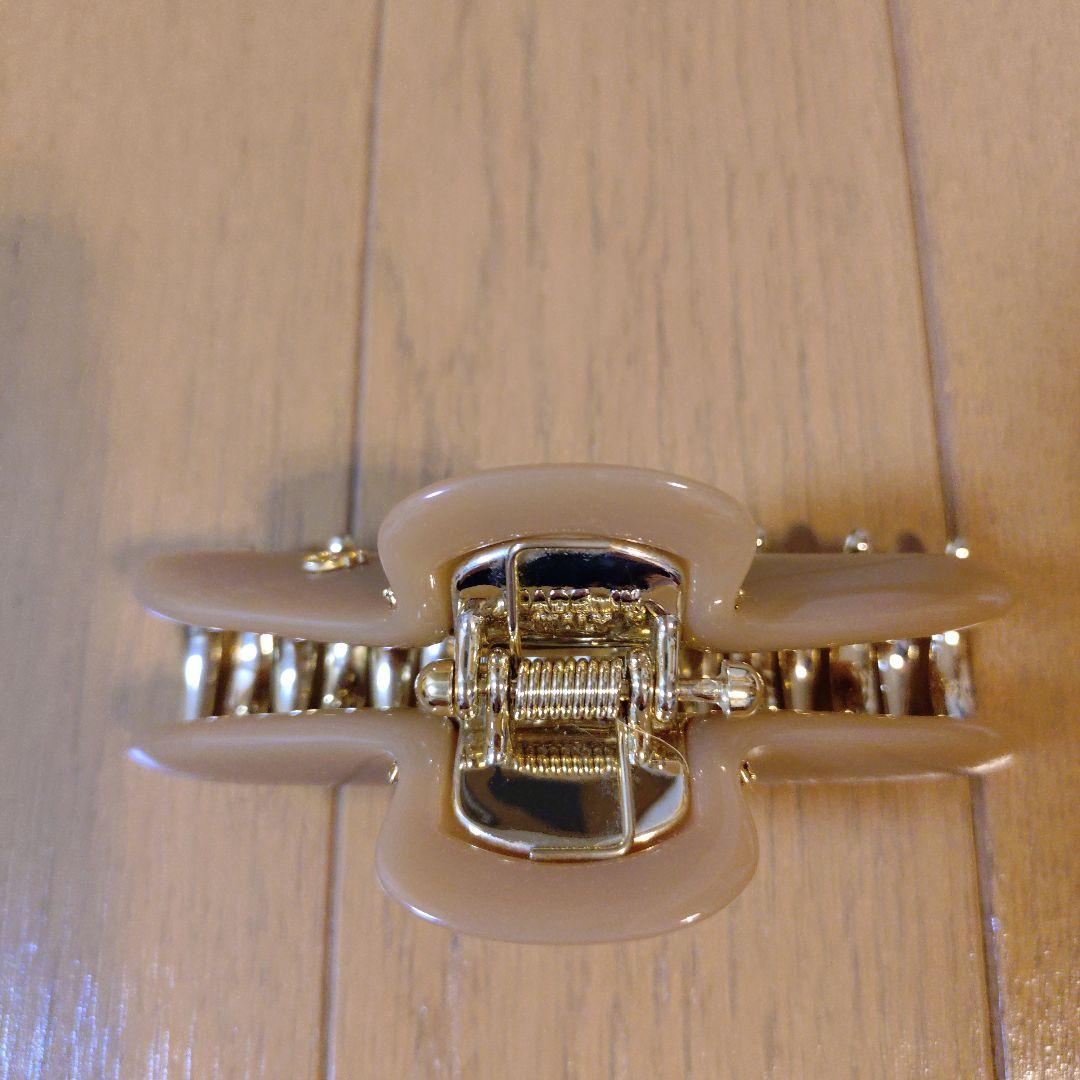 アッカ　クリップ　ラージ　ベージュ