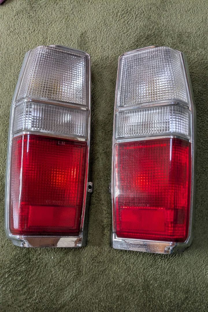 GX70 マークⅡワゴン　紅白テール　かなり美品