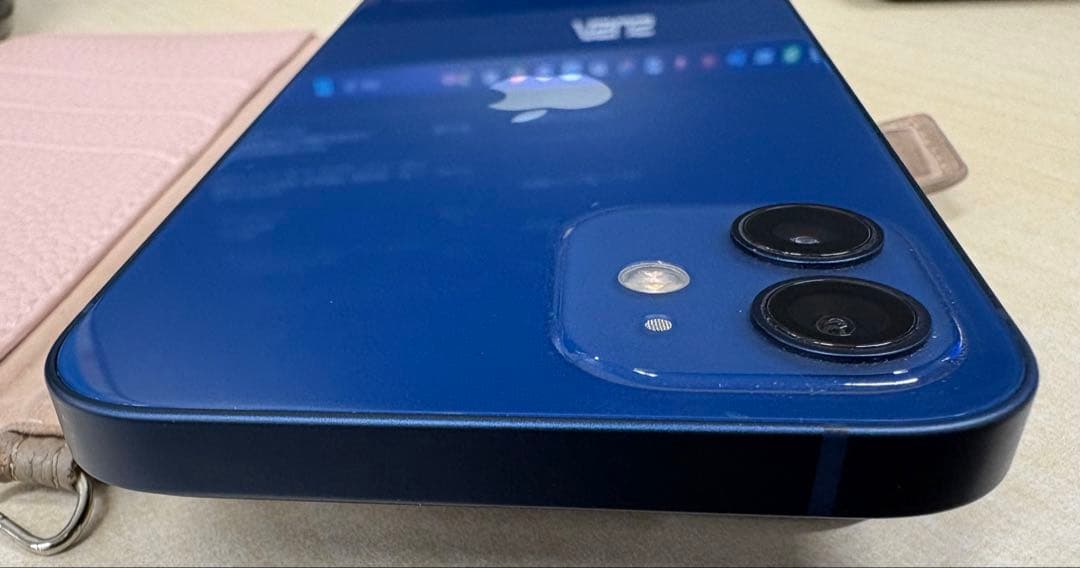 Apple iPhone 12 ブルー