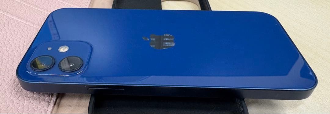 Apple iPhone 12 ブルー