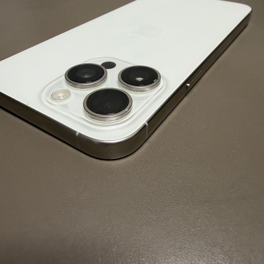 Apple iPhone 15 Pro MAX 本体 ホワイト