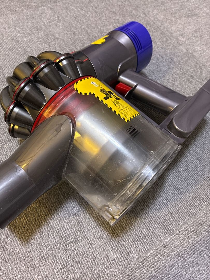 ダイソンv7 SV11コードレスクリーナー