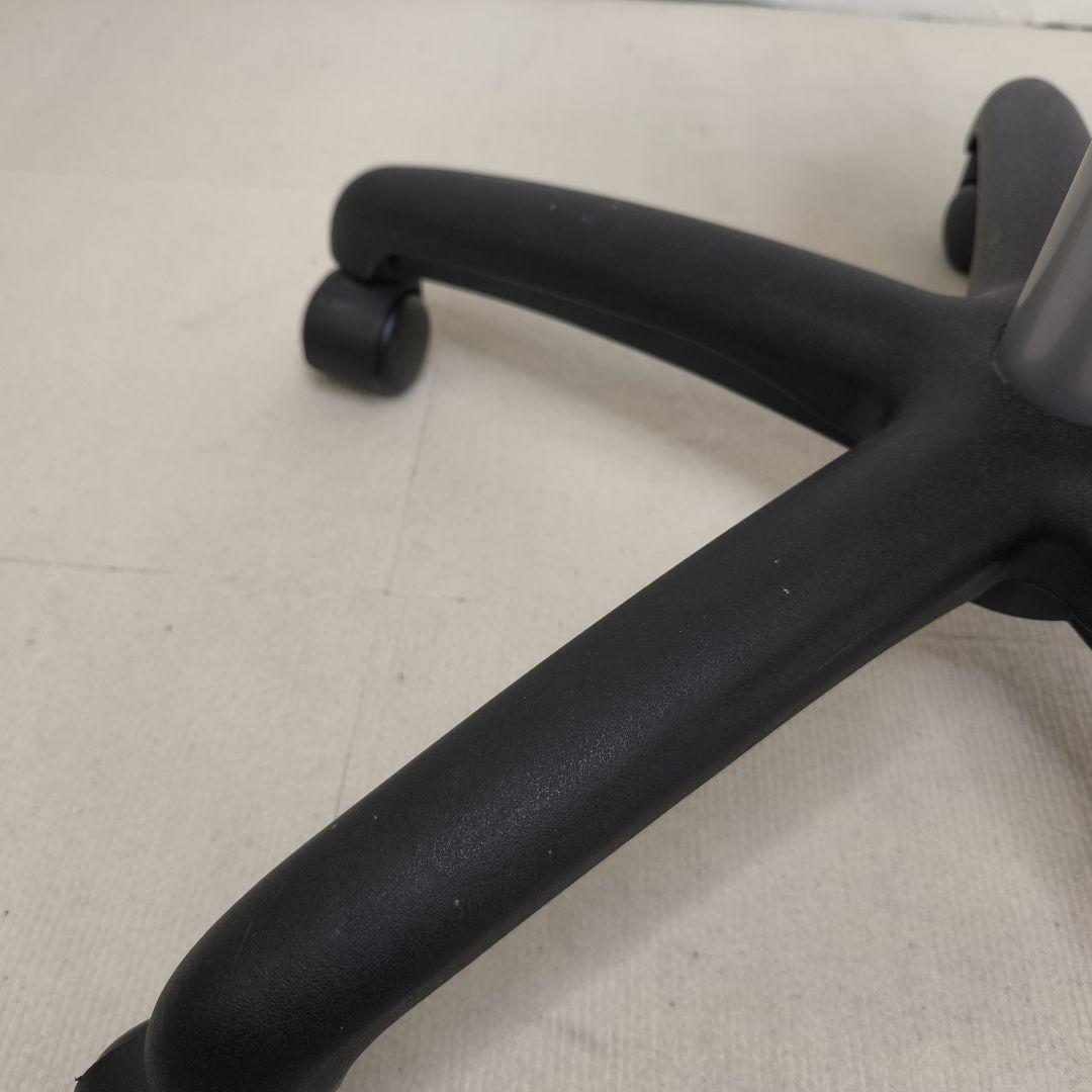 Ayur Chair(アーユルチェアー)オクトパス レッド