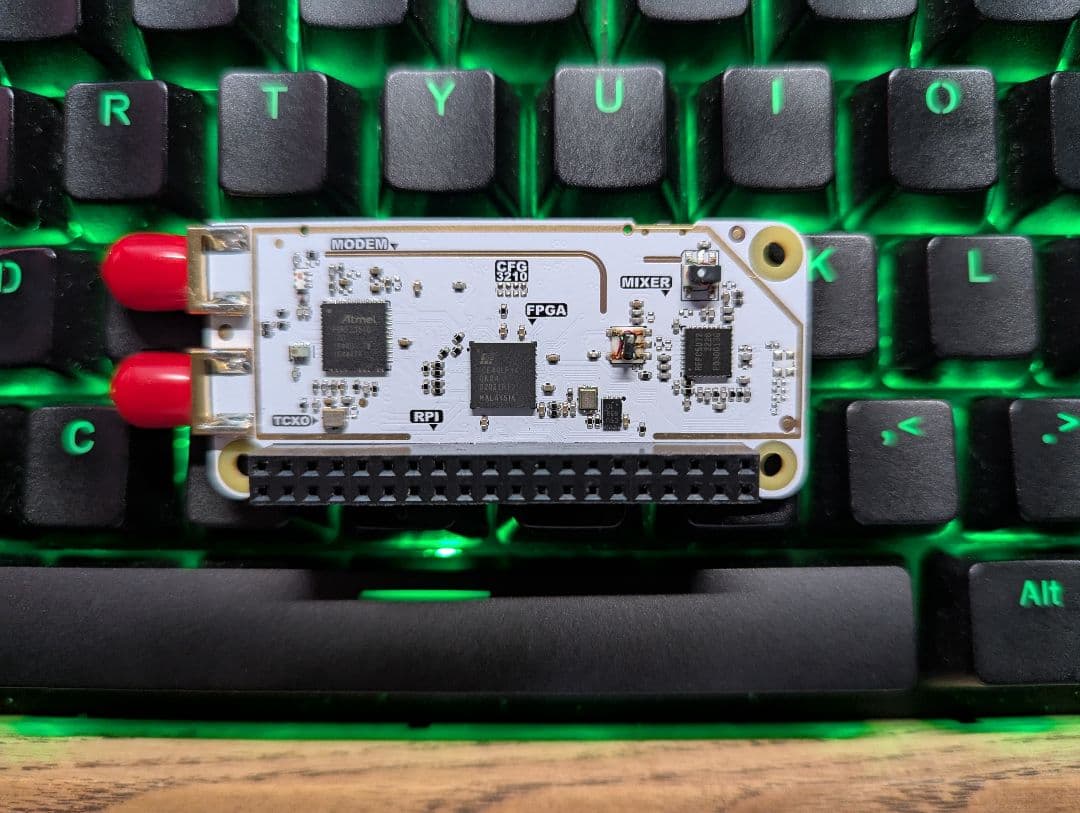 受信機 CaribouLite RPi HAT