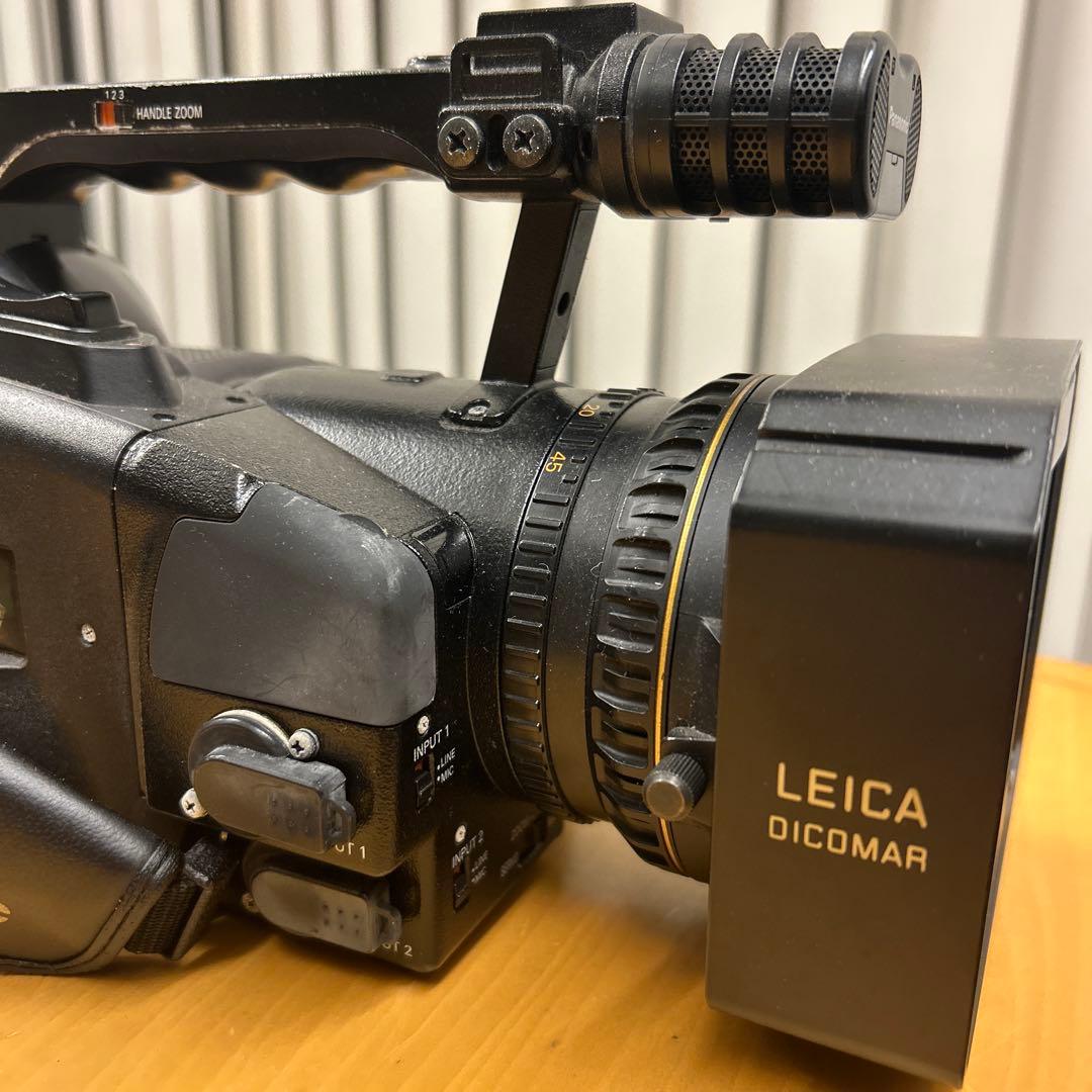 Panasonic AG-DVX100B 業務用ビデオカメラ本体（ジャンク品）