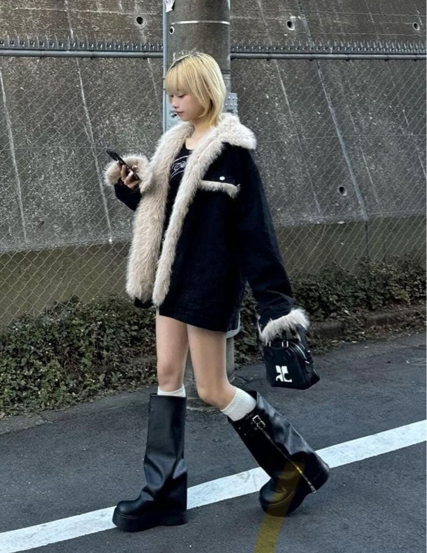 TRIFLE ファー付きジャケット