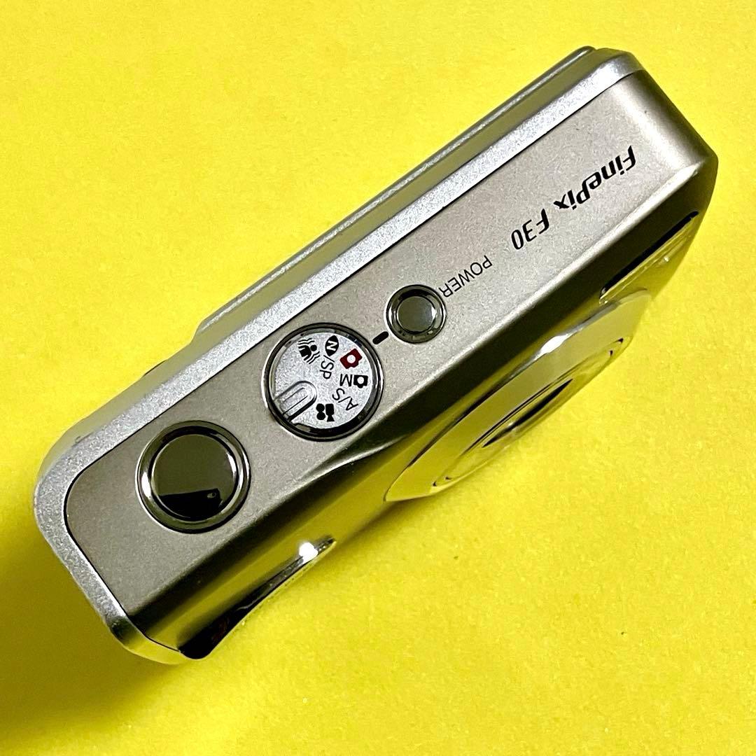 か*か様 デジカメFINEPIX F30+バッテリー/xD 1GB/AC電源/U