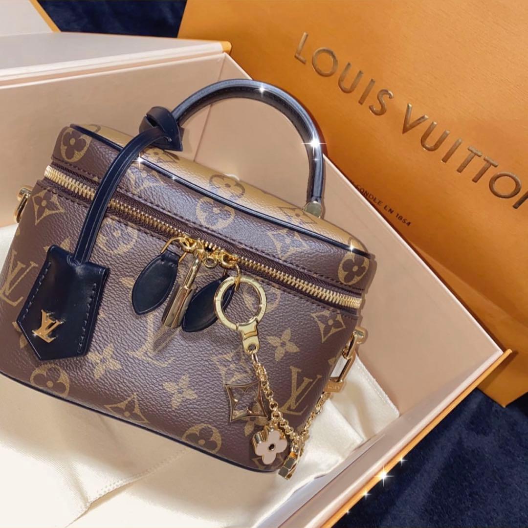 【セール中】チェーン付き‼️Louis Vuitton ヴァニティバッグ