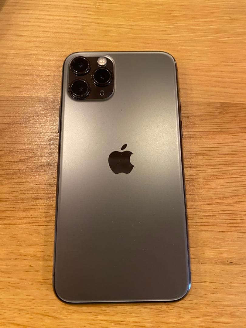 iPhone 11Pro 256G　新品ガラスシート2枚付