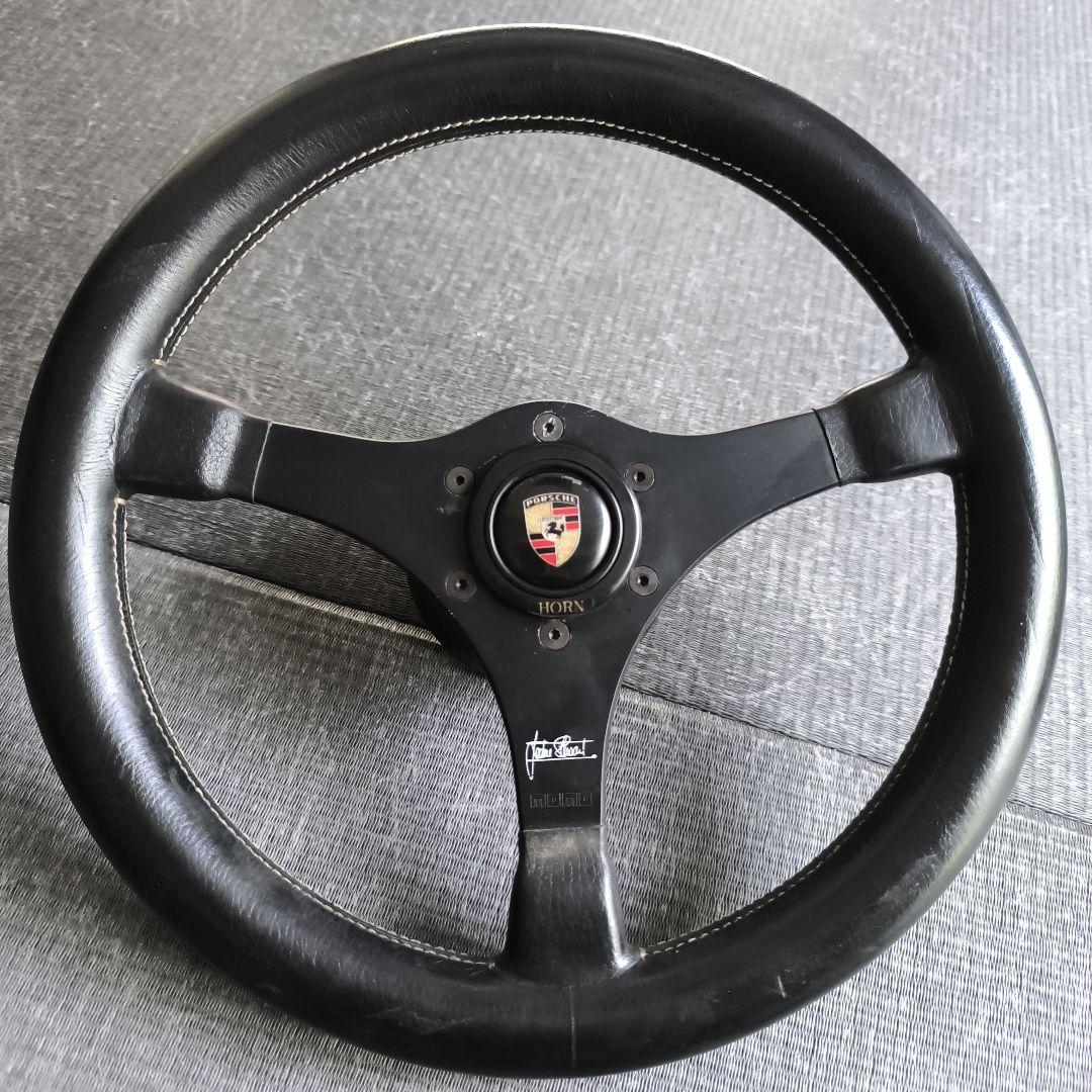 レア品　ポルシェ911ナロー　MOMO　ポルシェ ステアリングホイール レザー製