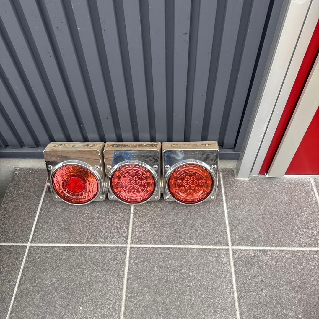 ICLテールランプ 左右セット1台分