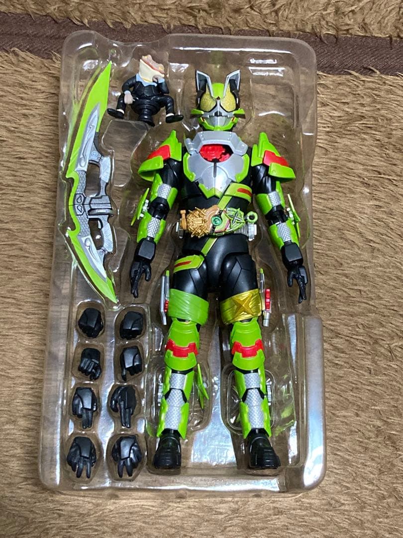 S.H.Figuarts 仮面ライダータイクーン　フィーバーニンジャ