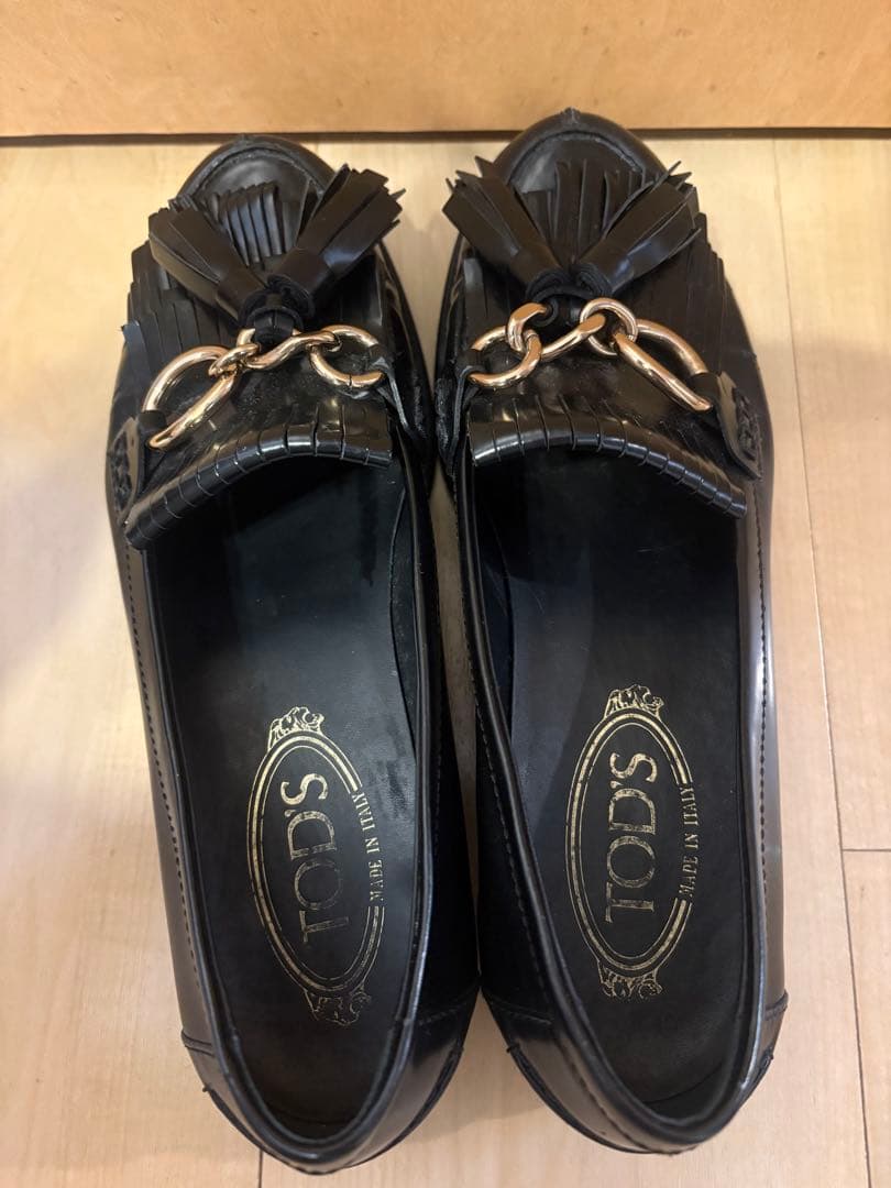 TOD'S ブラック タッセルローファー　38