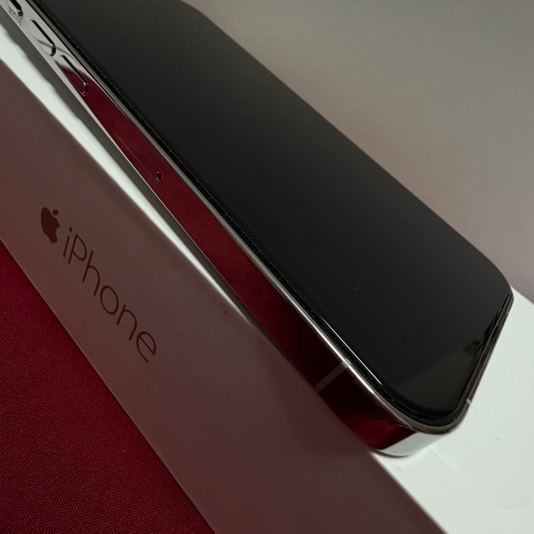 美品　iPhone 13 Pro、512GB本体　シルバー　SIMフリー