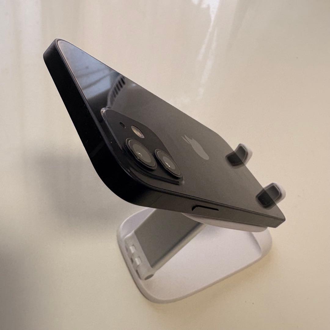 値下げ Apple iPhone 12 ブラッ128GB 美品