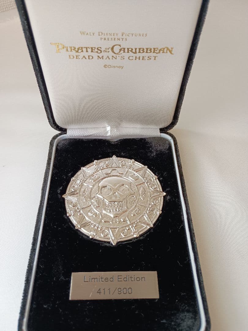 【希少】パイレーツ・オブ・カリビアン　純銀製メダル　約113g