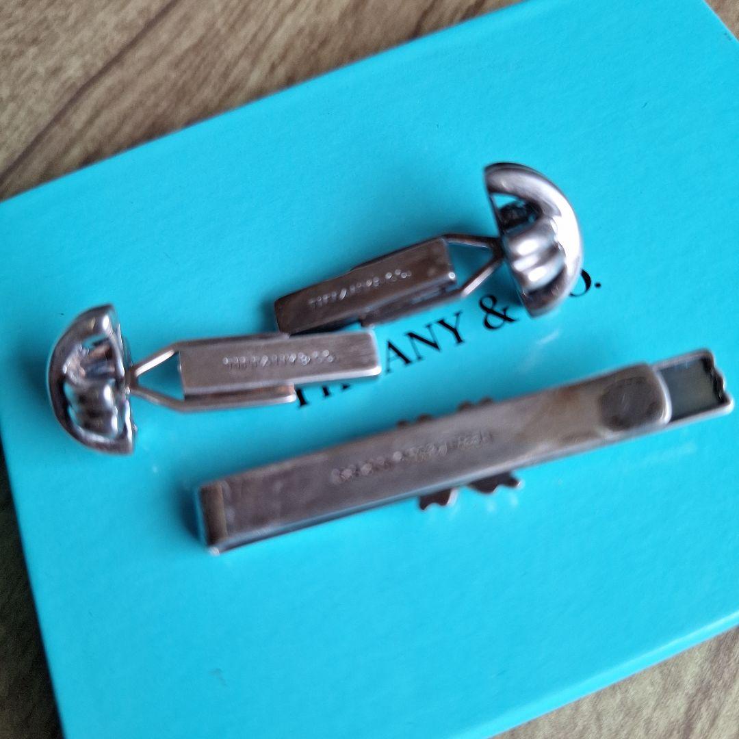 Tiffany & Co. ネクタイピンとカフスボタンセット