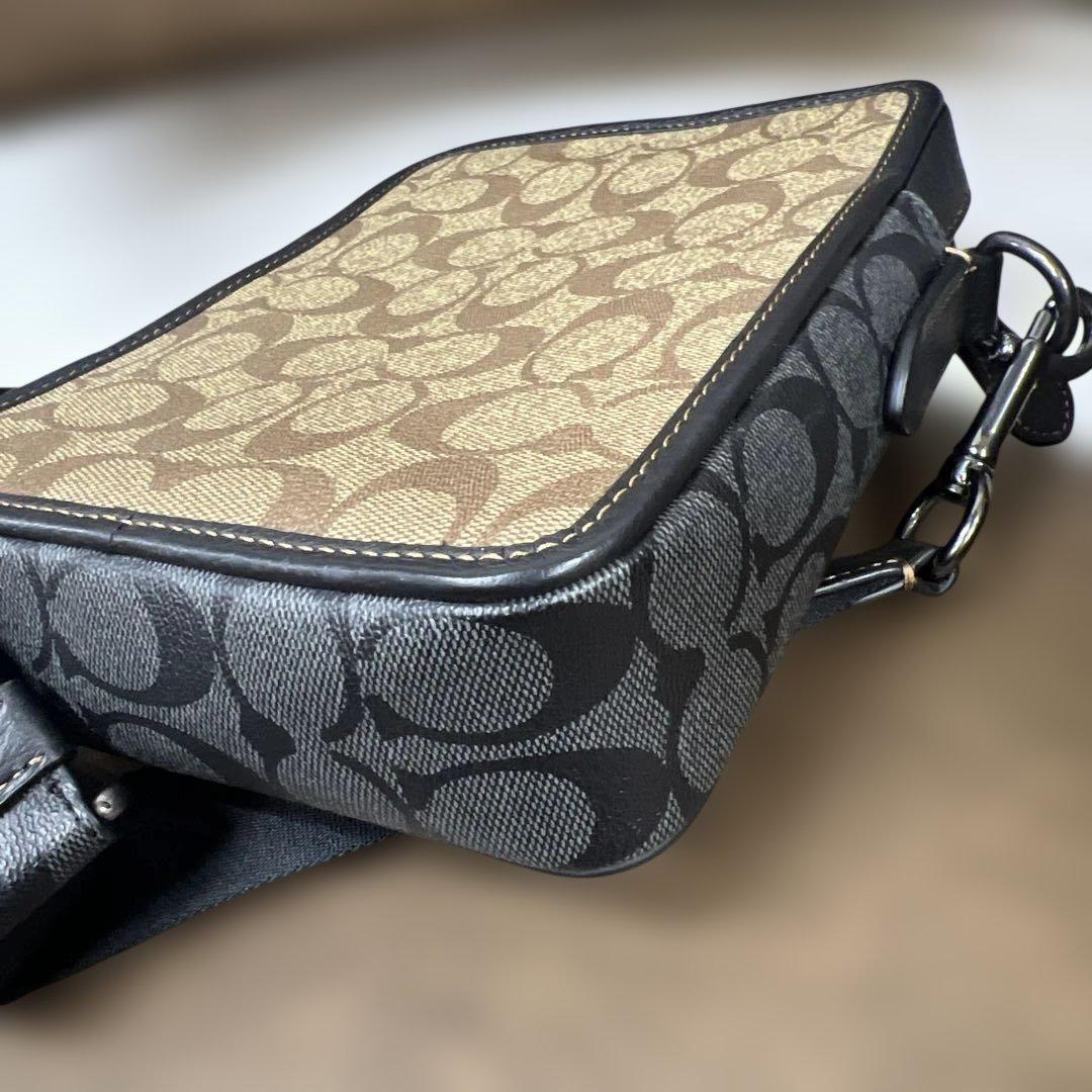 【美品】コーチ ショルダーバッグ ベージュ ブラック【COACH】