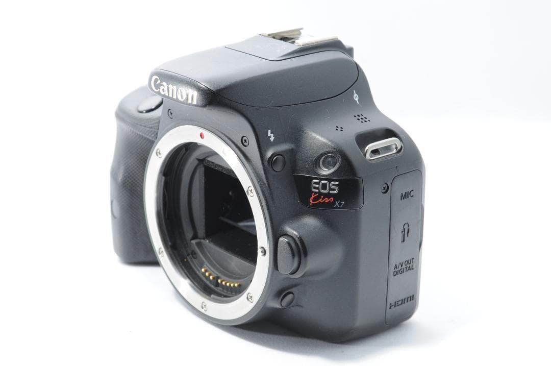 お子様の成長記録に❗️Canon Kiss X7✨小型・軽量で届いてすぐ使える
