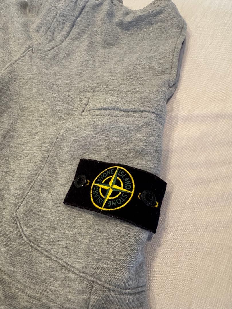 ストーンアイランドStone  グレーハーフパンツ