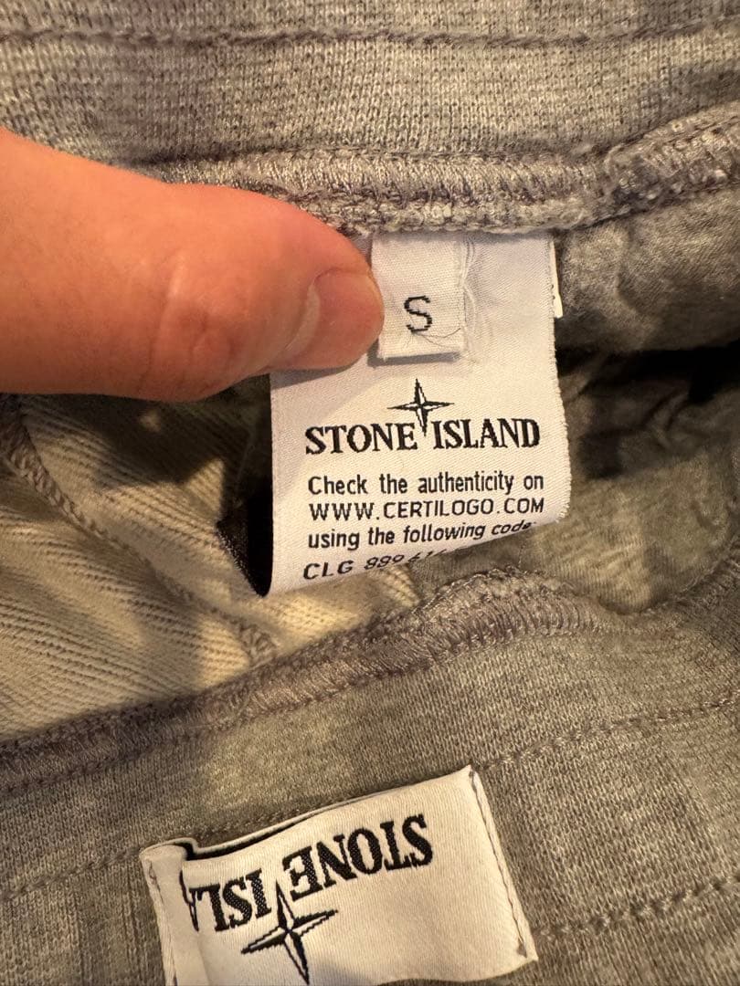 ストーンアイランドStone  グレーハーフパンツ