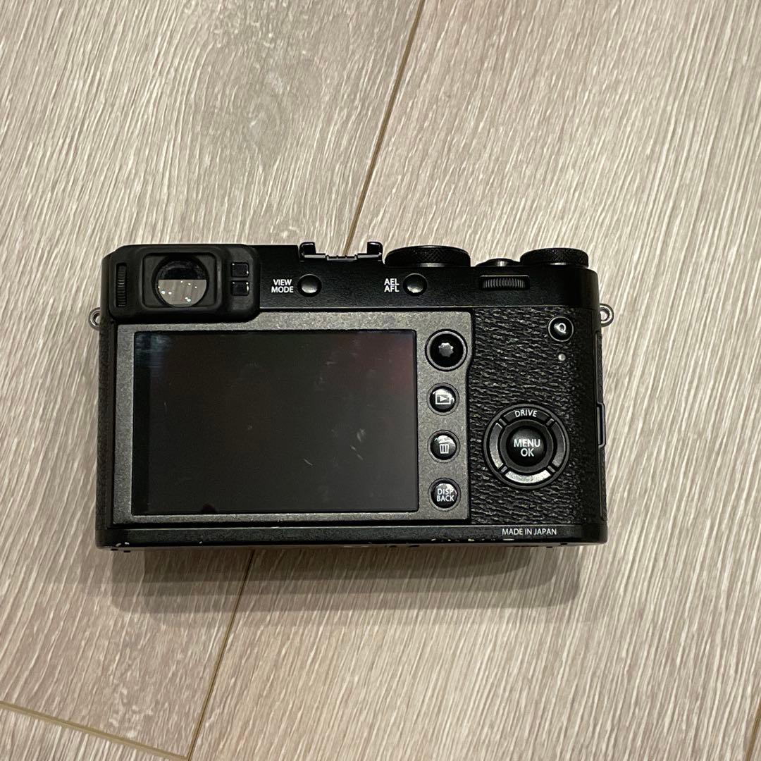 富士フイルム　X100f ブラック