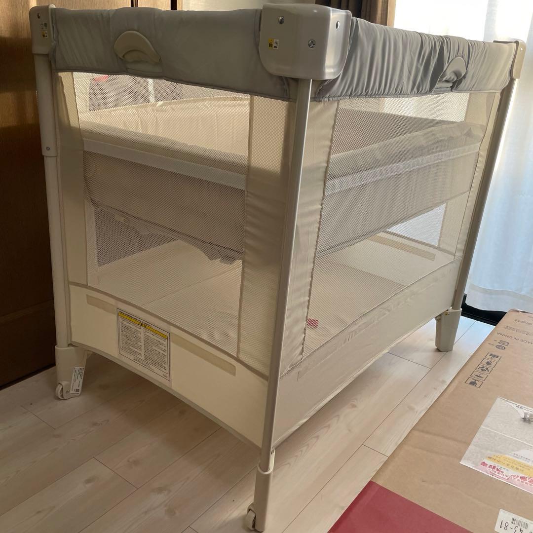 a*o様 アップリカ ココネル エアー AB ベビーベッド ニューウェルブランズ