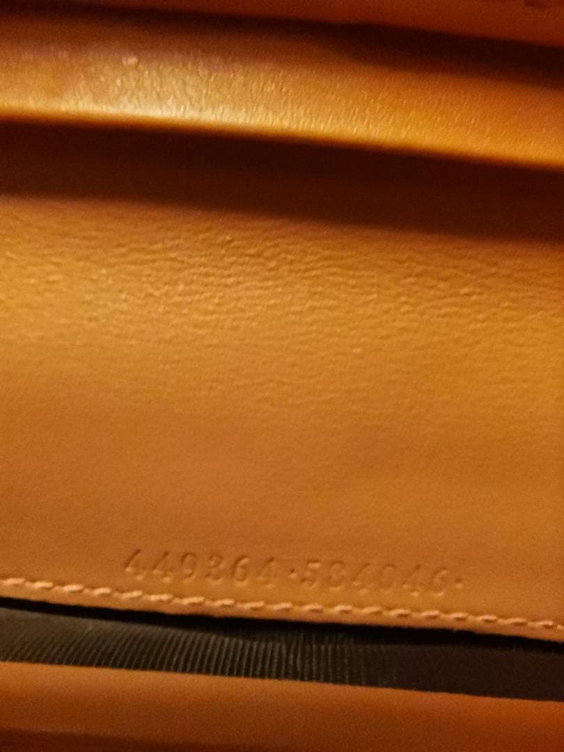 ★anko381208★　★希少★ GUCCI長財布