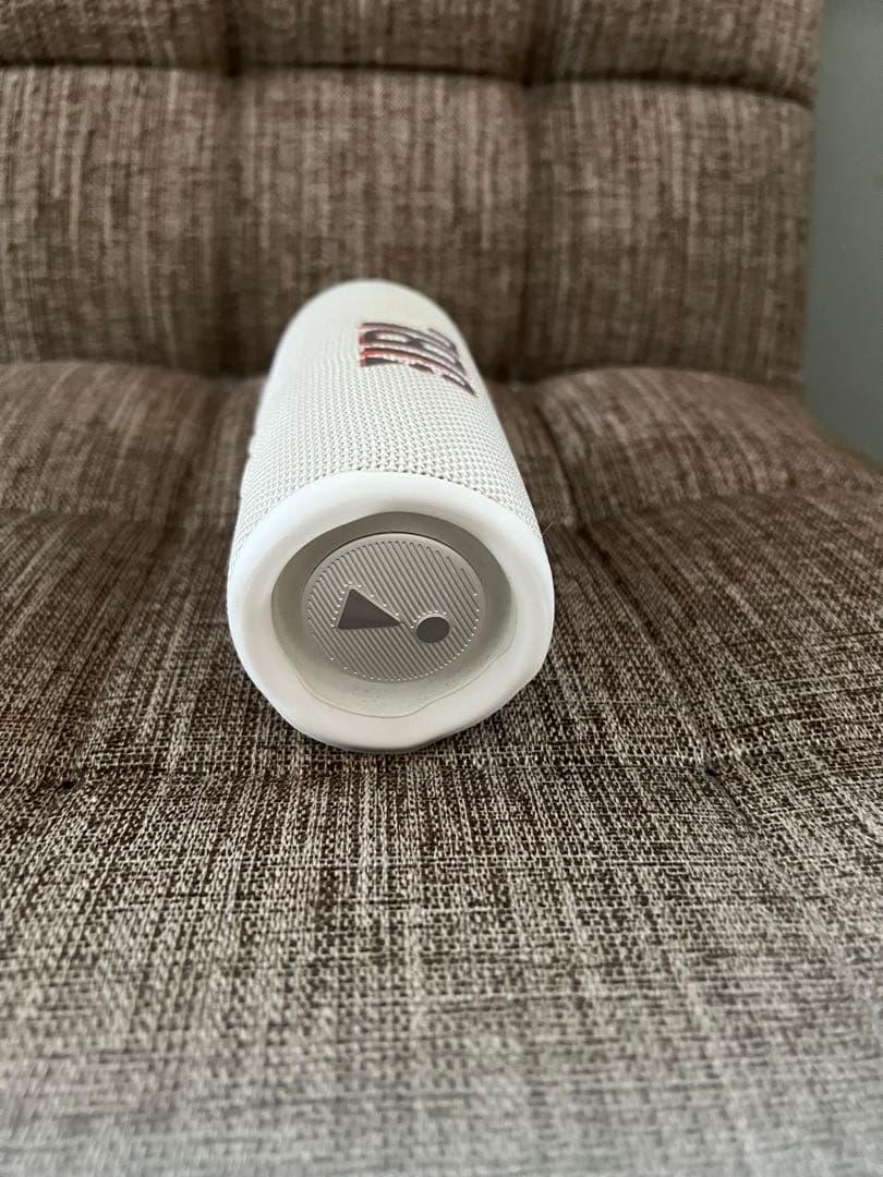 JBL ワイヤレススピーカー ホワイト flip