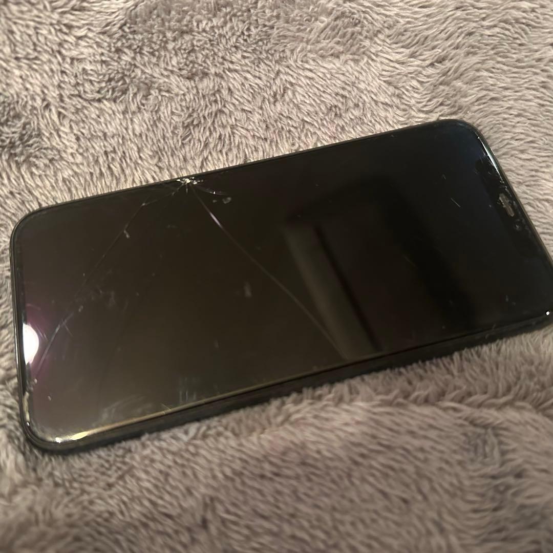 iPhone 11 pro 本体　256GB