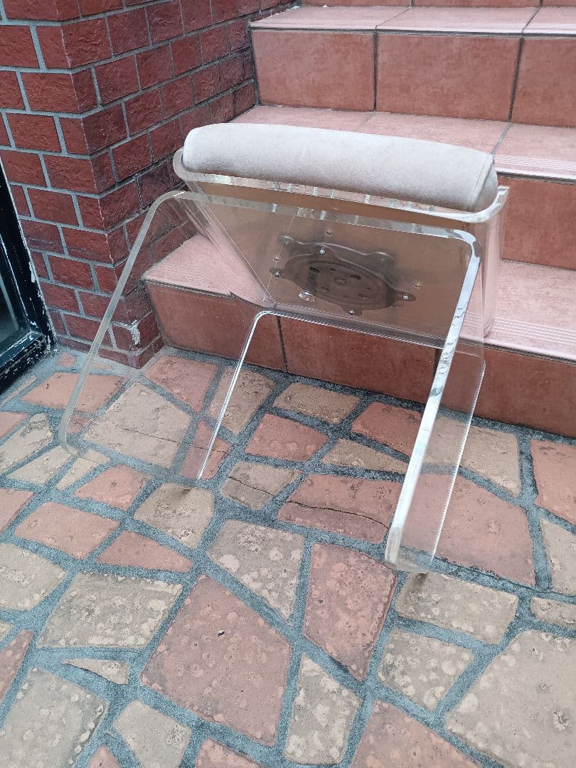 アメリカ製 カリフォルニア アクリルスツール レザーシート 低反発 回転式