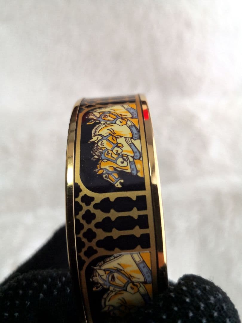 M*s様 【美品】HERMES エマイユ バングル 馬モチーフ 3連馬 七宝 馬