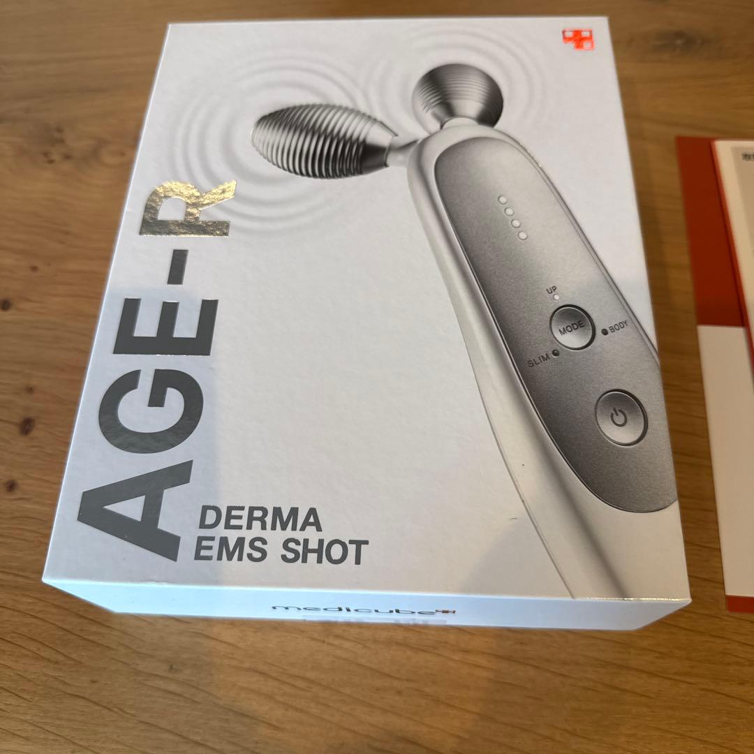 MEDICUBE AGE-R DERMA EMS SHOT 美顔器