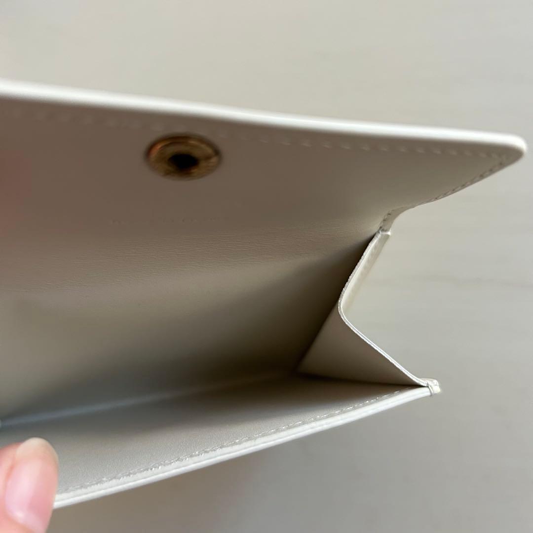 年末セール❗️ルイヴィトン ヴェルニ ラドロー ケース イエロー