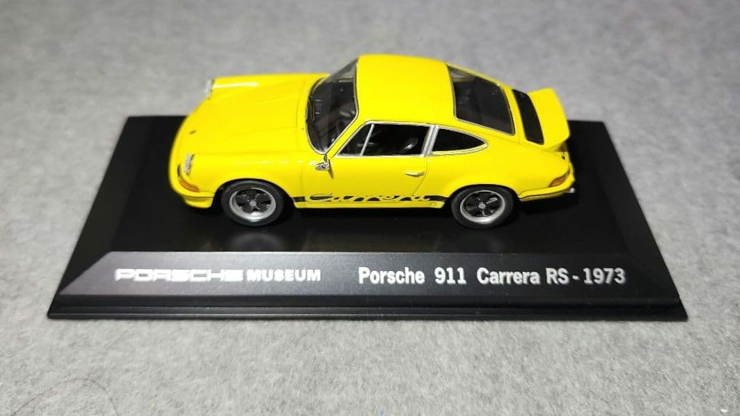 ポルシェミュージアム 1/43スケール ポルシェ911カレラRS 1973
