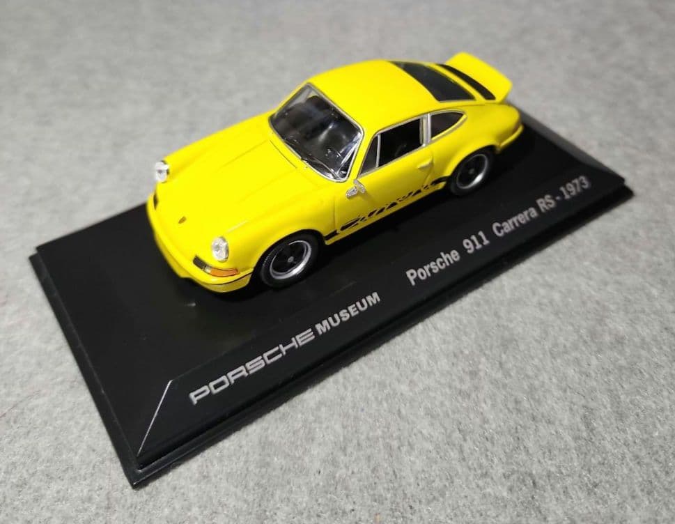 ポルシェミュージアム 1/43スケール ポルシェ911カレラRS 1973