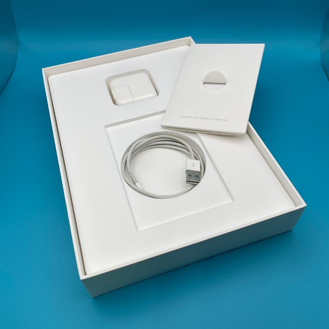 iPad (第5世代) Wi-Fi + Cellularモデル128GB