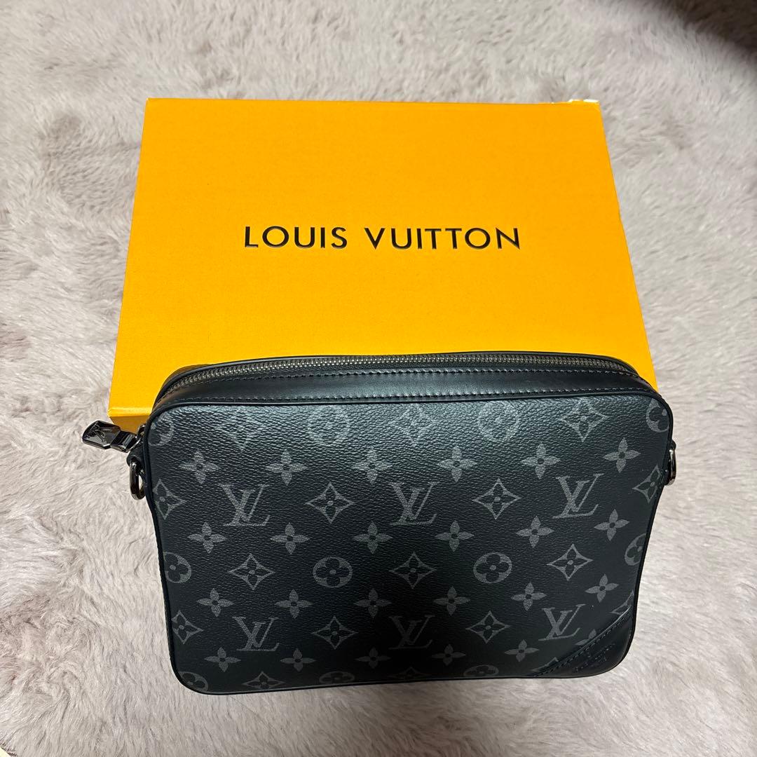 LOUIS VUITTON ブラック ショルダーバッグ