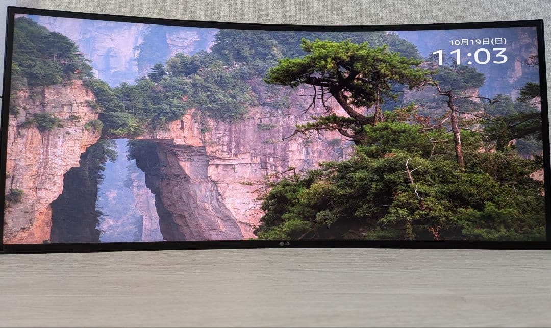 美品！モニターアームなし　スタンドなし　LGの曲面ディスプレイ　34WL75