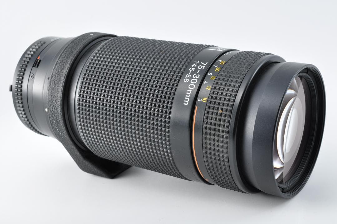 Nikon ニコン AF Nikkor 75-300mm F/4.5-5.6