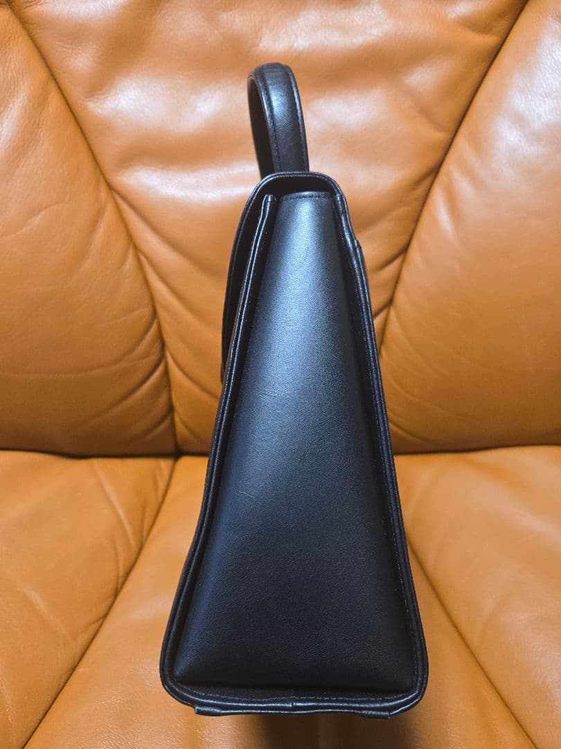 GIVENCHY　ジバンシー　4Gロゴ　ハンドバッグ　フォーマルバッグ　牛革