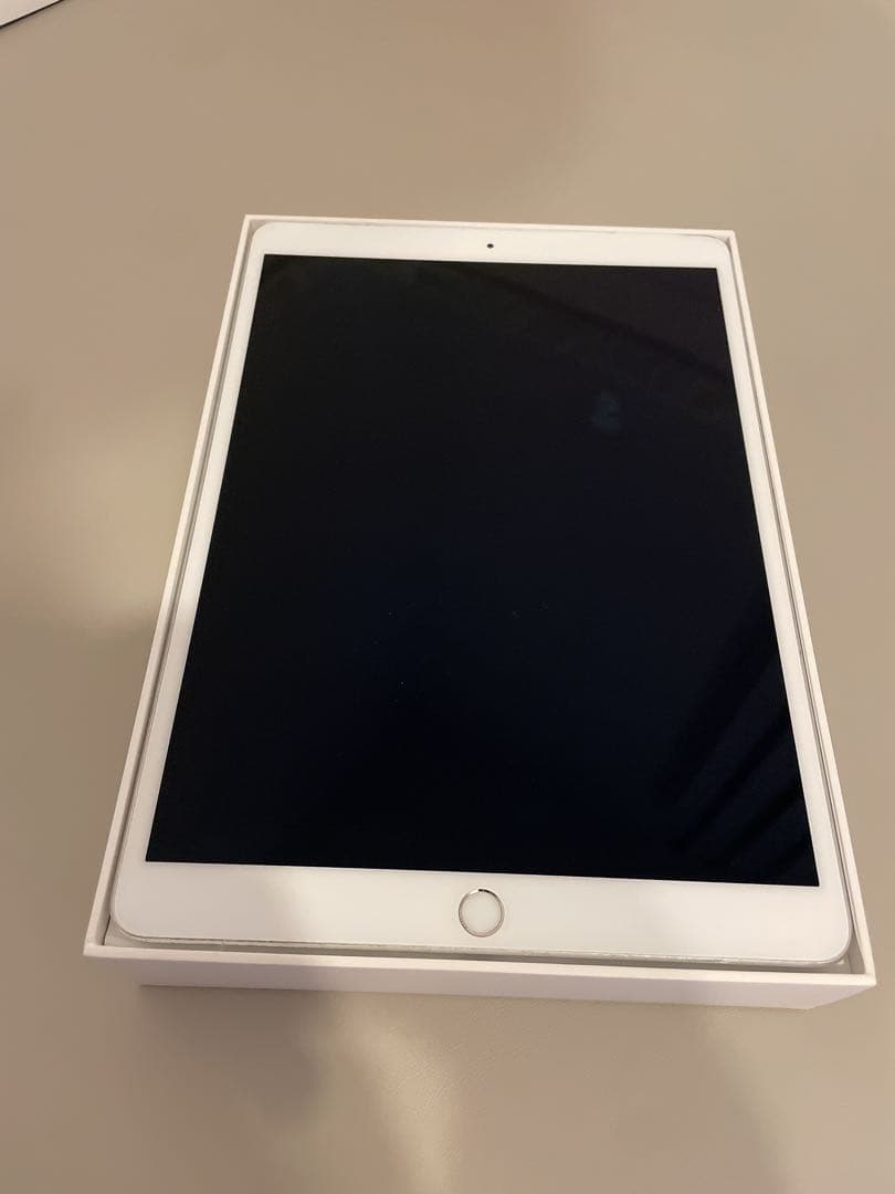 リューヴァンソンiPad Pro10.5　64GB