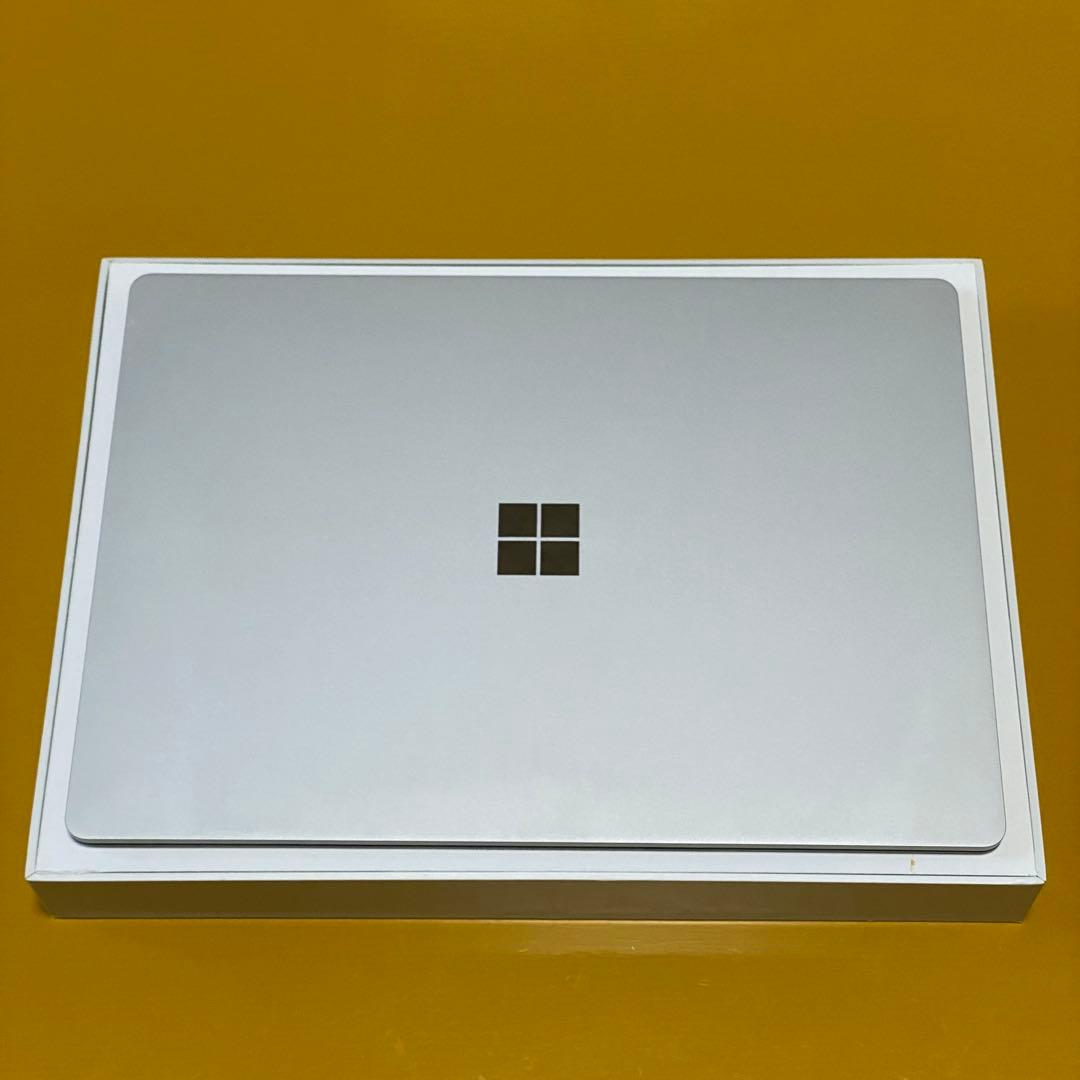 Windowsノート本体 Microsoft Surface Laptop 128GB / 4GB