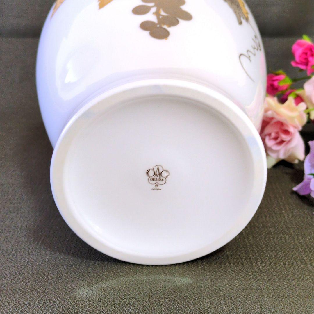 大倉陶園　金蝕葡萄　陶器製 花瓶 ホワイト・ゴールド　美品✨️