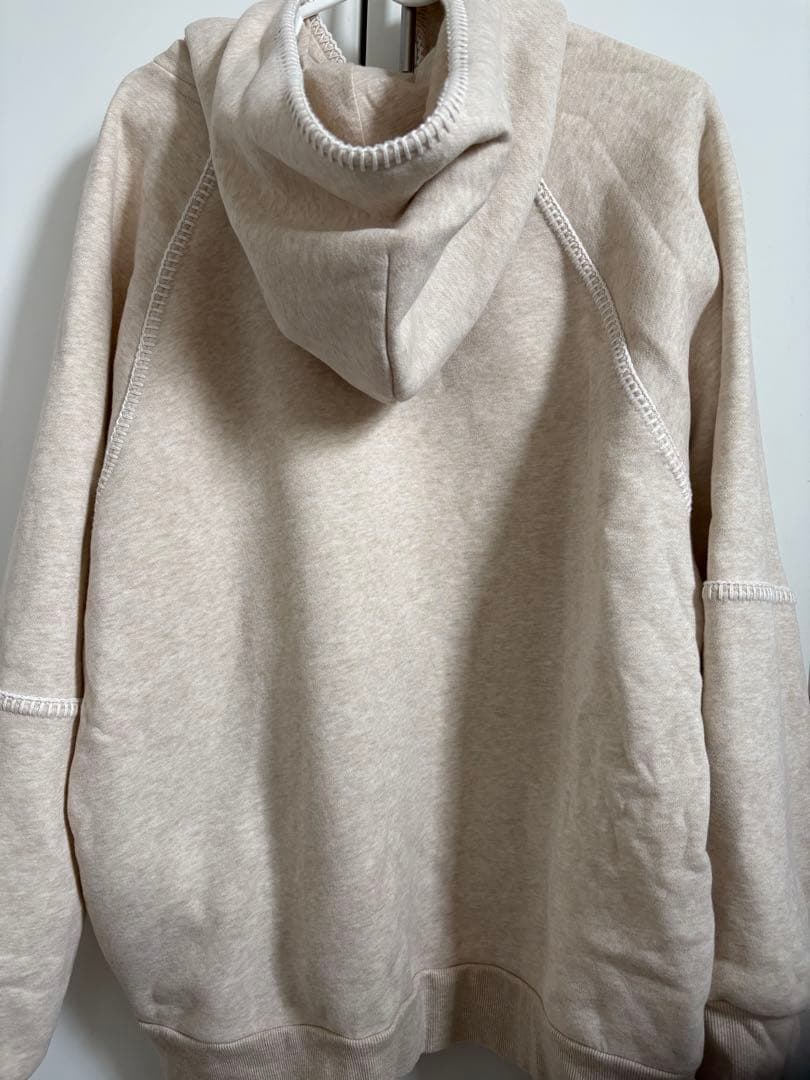 UGG クラシックフーディ　パーカー サンドヘザー