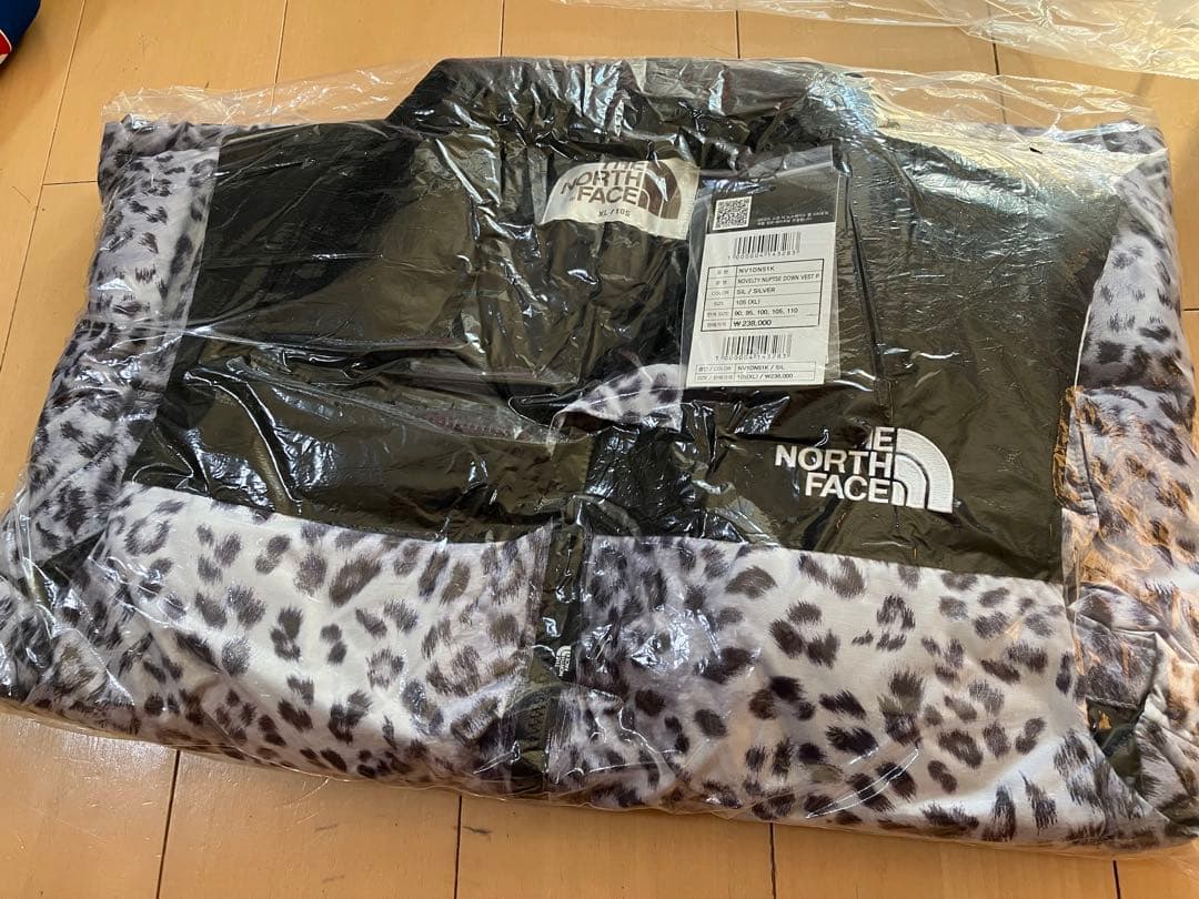 ノースフェイス ダウンベスト ノベルティーヌプシベスト 海外限定　ヒョウ柄