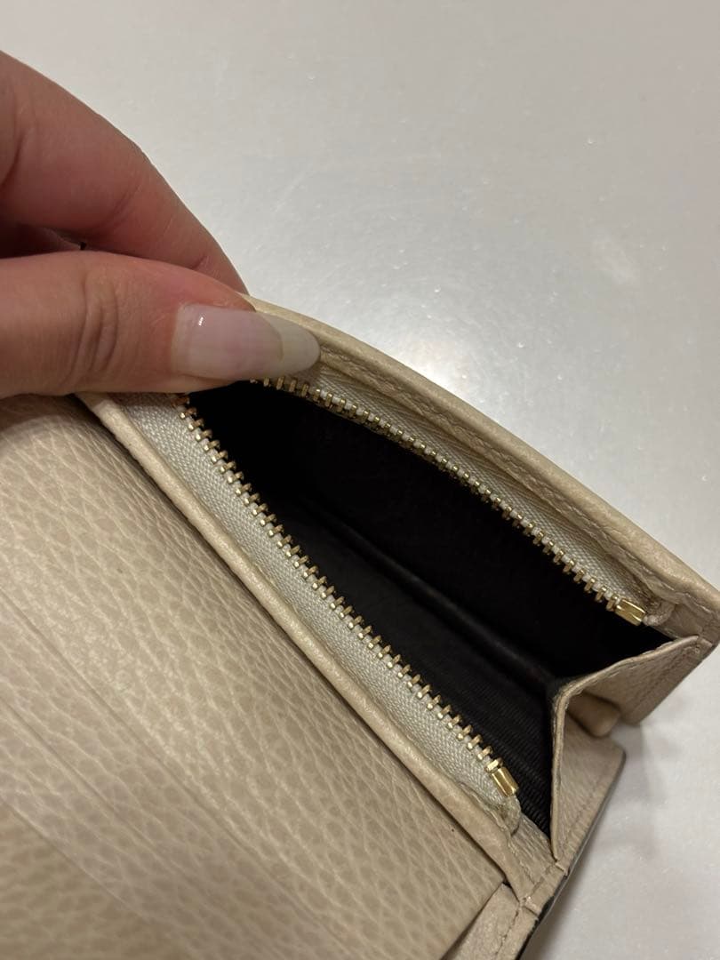 ダブルGベージュ＆エボニー GGスプリーム キャンバスGUCCI 2つ折り財布